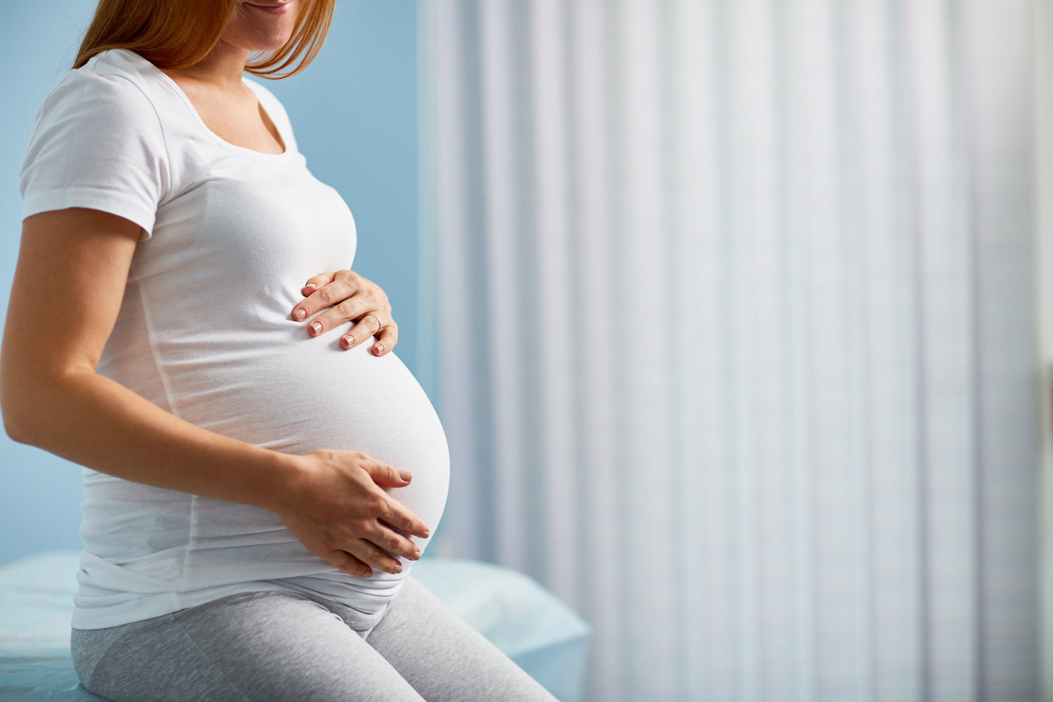 a pregnant person free of nicotine - natural ways to stop smoking